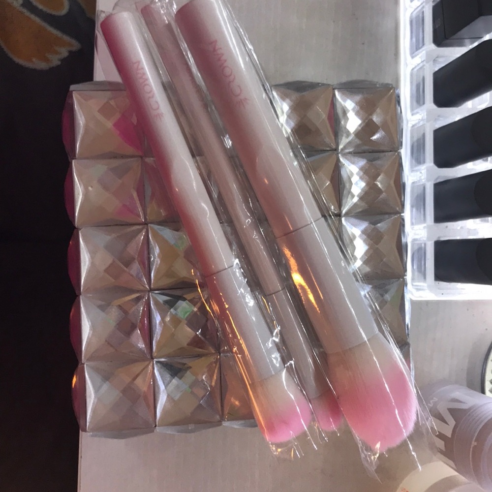 *SOLD* 3pc Crown Pro Brush Trio